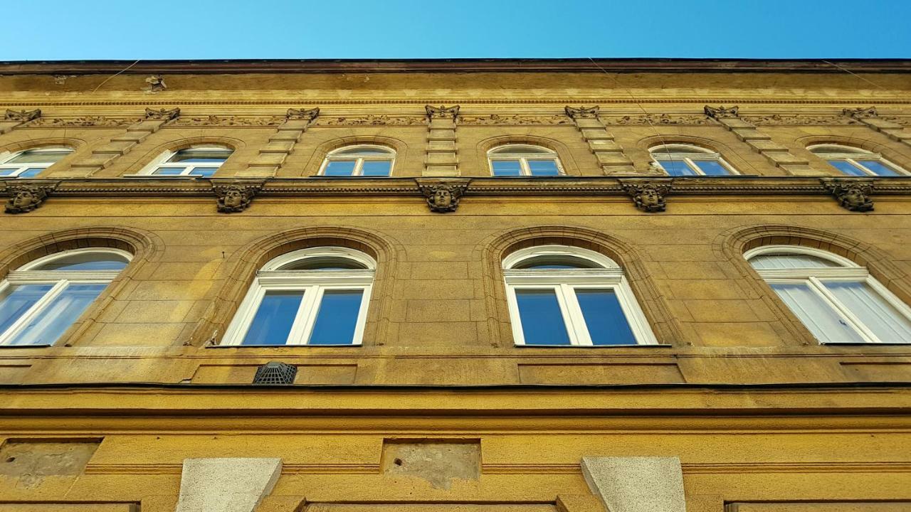 Cbs Apartments Budapest Exteriör bild
