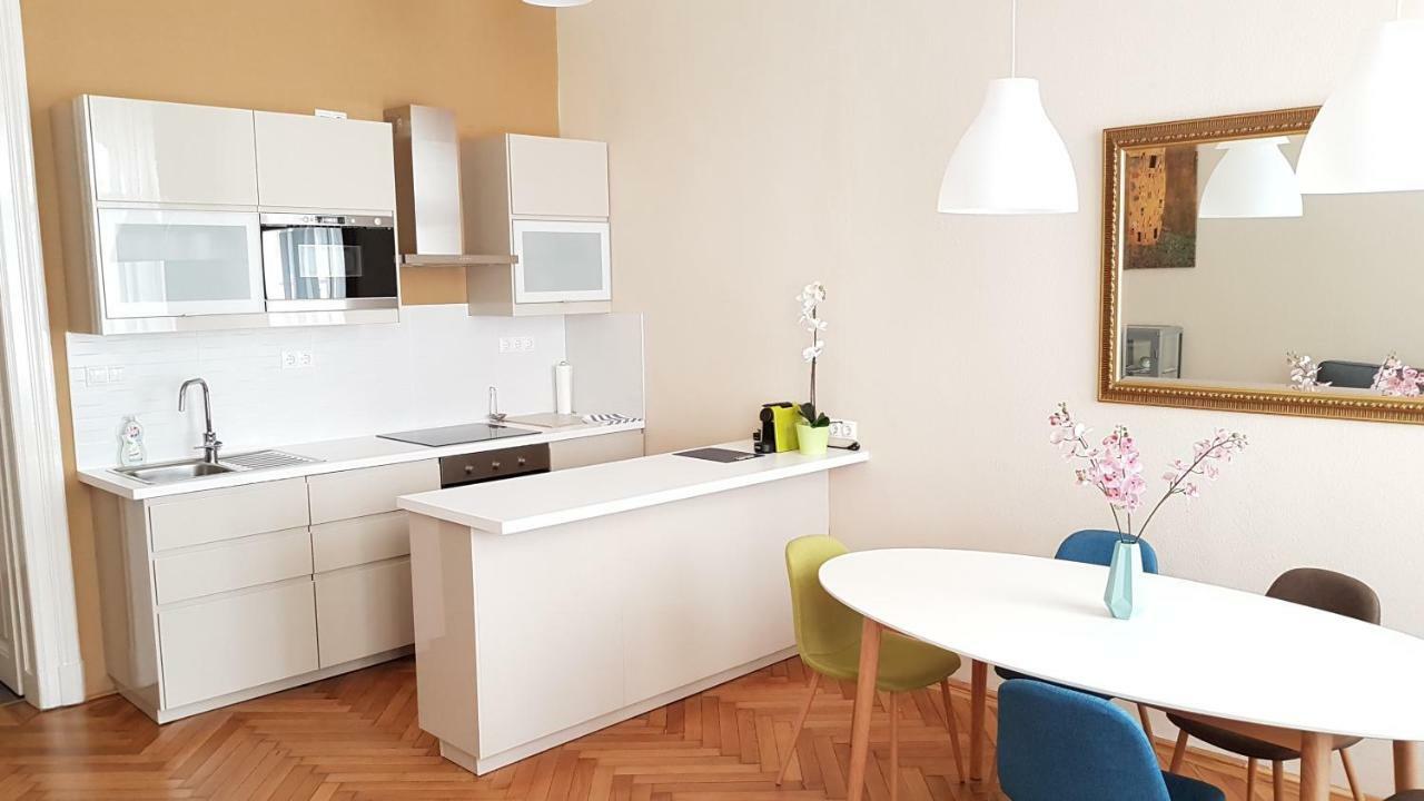 Cbs Apartments Budapest Exteriör bild
